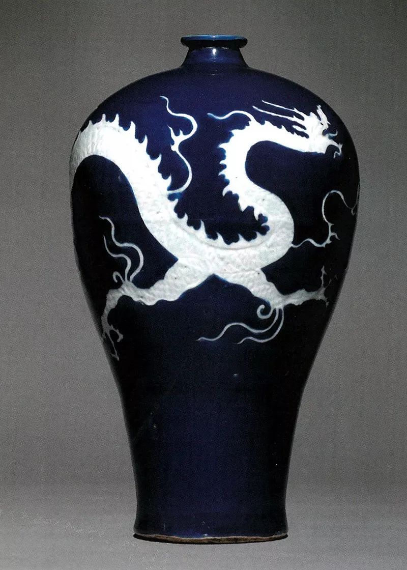 視頻 · 幽藍神采、瓶中之王 --元青花云龍紋梅瓶 | 崇正18春拍