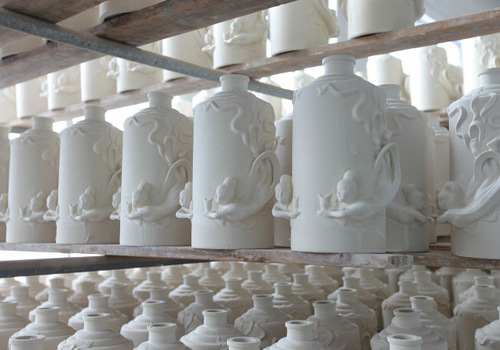 景德鎮陶瓷酒瓶 三雄丹青瓷3斤酒壇的藝術與實用